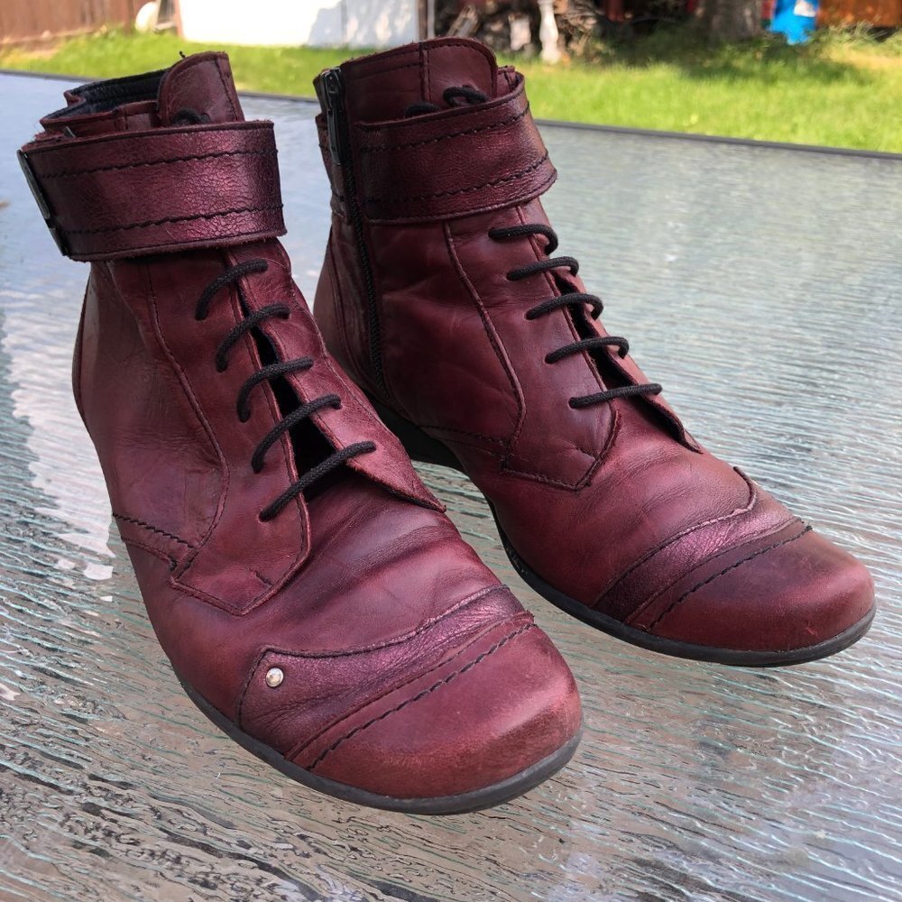 DORKING by Fluchos Agata Red Leather Ankle Booties Size 38 (7.5)
